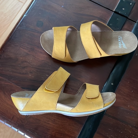 Dansko slides - Picture 2 of 6